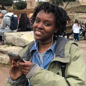 Meet your Posher, Taylor